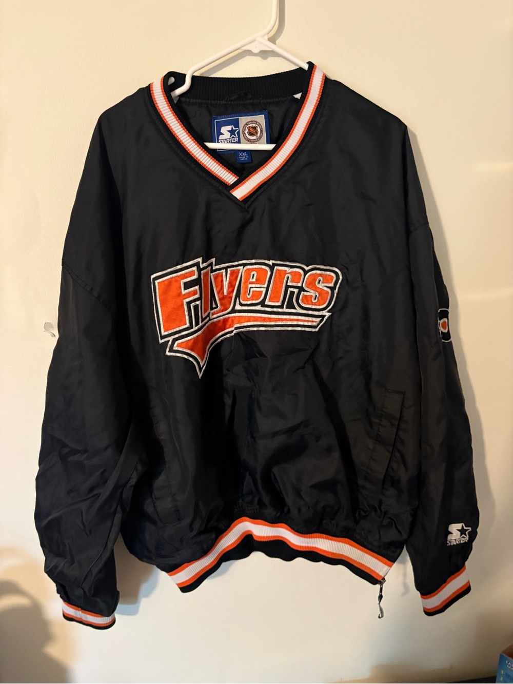 STARTER Black Pullover Jacket with Orange & White Flyers Logo